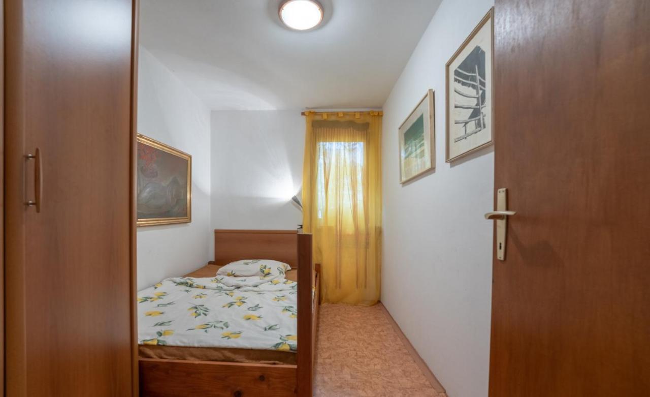 Apartment Ruj Zambratija  Ngoại thất bức ảnh